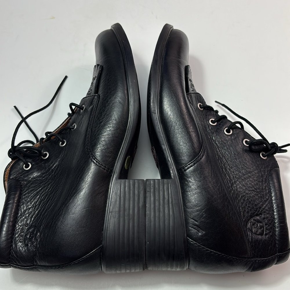 Ariat soft black leather spectator booties, size 6, VGUC - Picture 3 of 8
